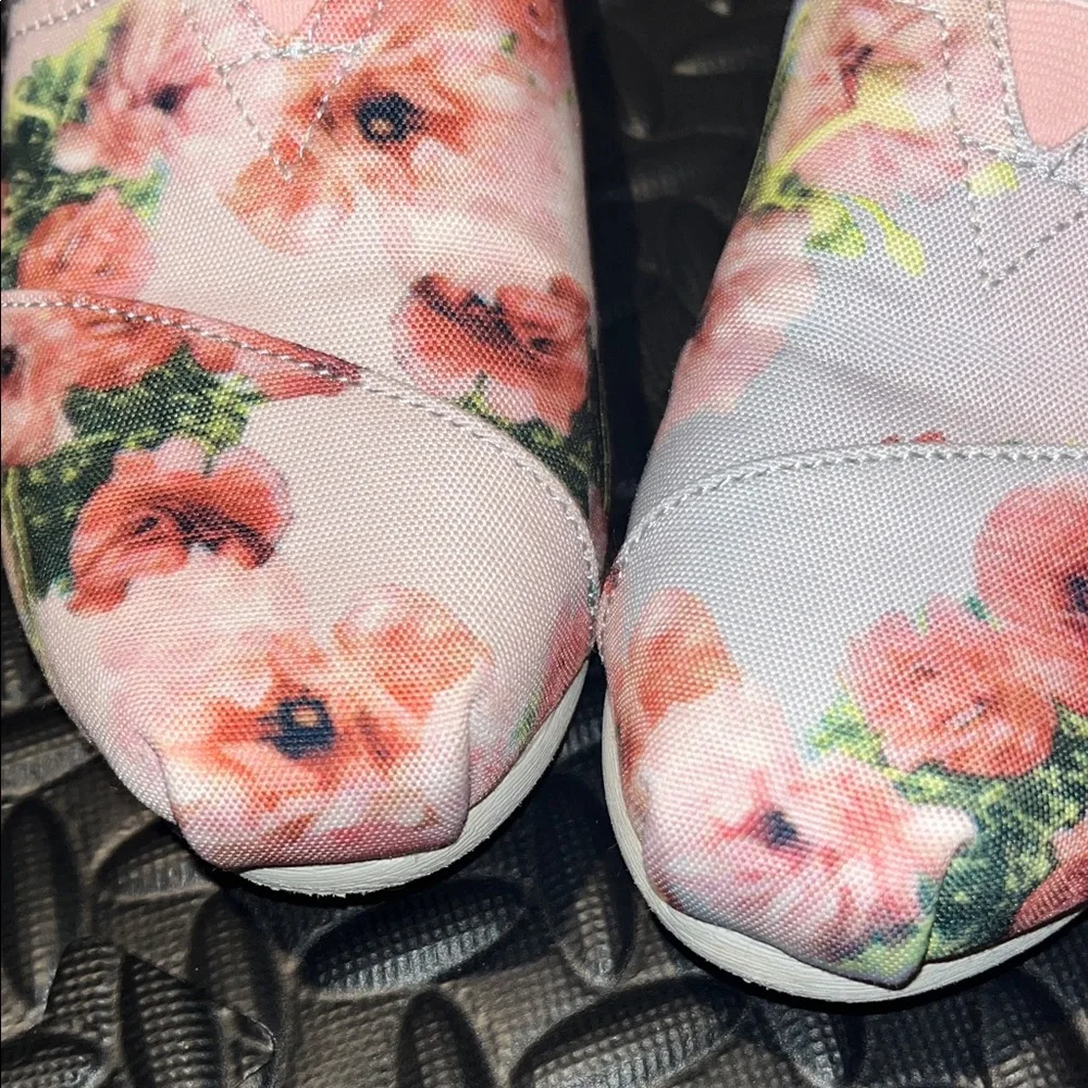 TOMS Floral Slip On Shoes Womens Size 7 Pink Canvas Flats - Picture 5 of 7